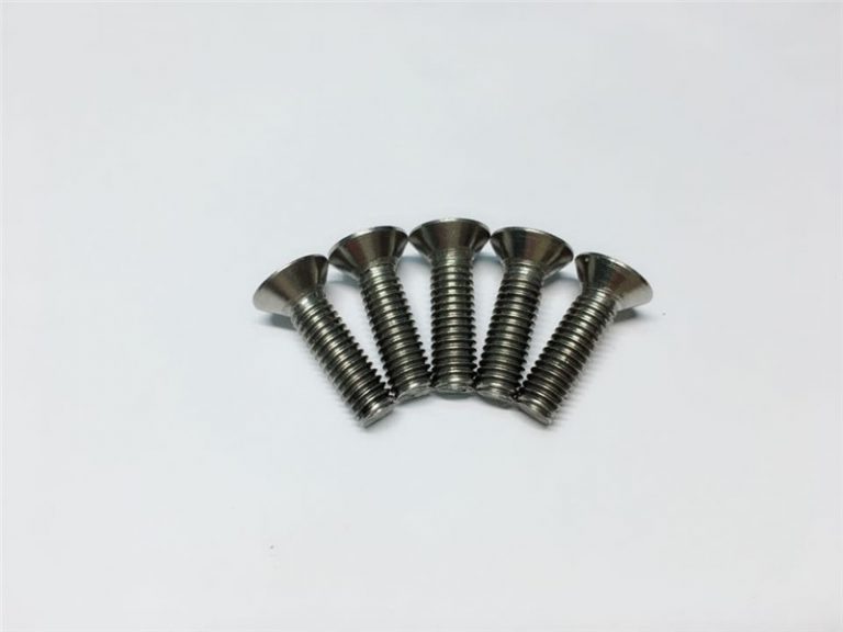 M3, M6 titanium screw flat head socket head cap titanium flange screws alang sa operasyon sa spinal
