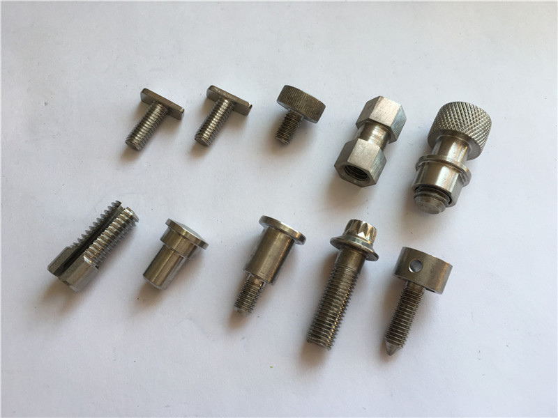 napili nga hatag-as nga katukma nga nonstandard screw, stainless steel cnc machining screw